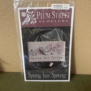 Spring has Sprung  PATTERN Plum Street Samplers New Bird Floral